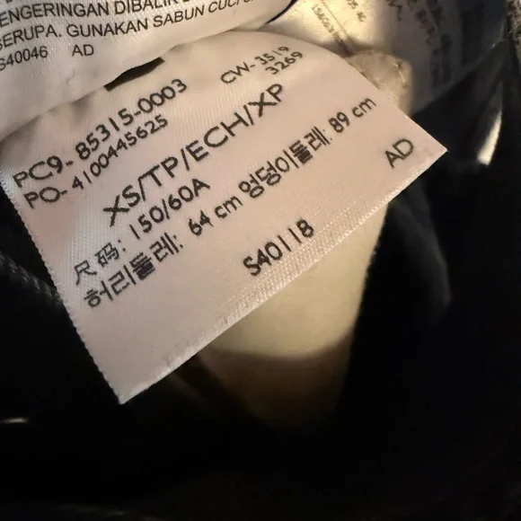 Levi’s Black Denim Overalls - Picture 6 of 6